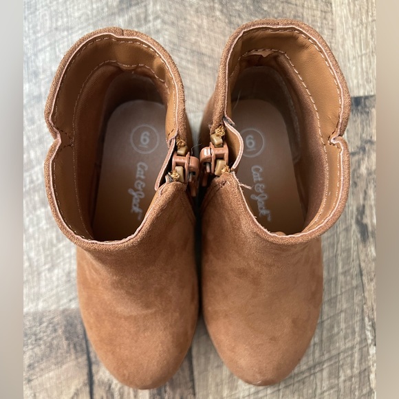 Cat & Jack Booties - Picture 5 of 8